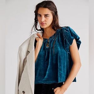 NWT Free People Terese Velvet Top in Turquoise, Small